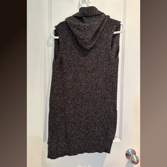 Cotton blend ‘Cloth’ sweater vest - hood & pockets. Sz Sm GUC - Picture 2 of 7